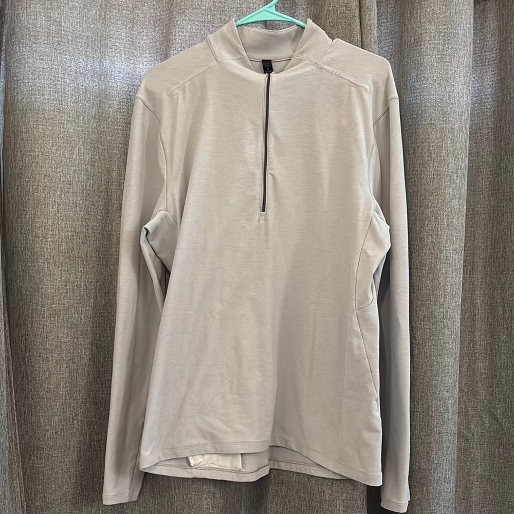Gray Long Sleeve Pullover - image 1